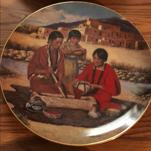 12 Native American Collectors Plates - Picture 3 of 8